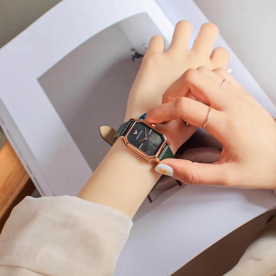 适合送人的高颜值手表,手表高档情人节礼物送女友
