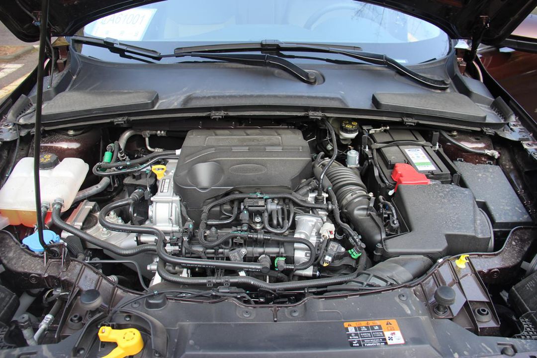 试驾福睿斯三缸手动,福睿斯三缸真的抖动厉害吗