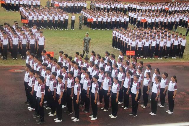 固始永和中学军训2019,固始永和新生军训