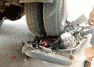 兄弟发型搞笑gif,搞笑男生发型gif