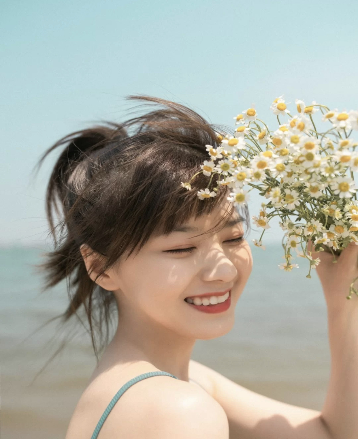 一笑眼下就有皱纹怎么办,从脸部看皱纹怎么才算老