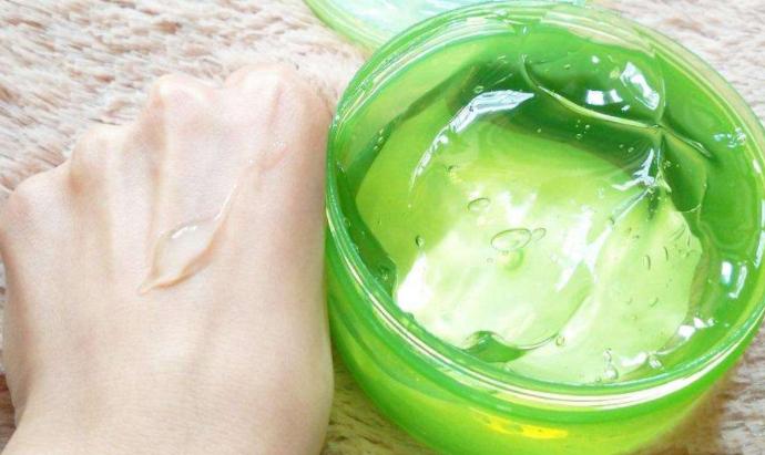 30块钱的“完美芦荟胶”，真的有祛痘效果吗？网友：不如自然乐园
