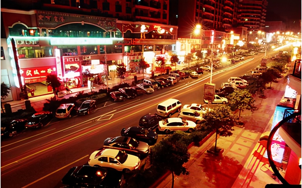 重庆十大最受欢迎美食街组图,重庆美食街和小吃街在哪里