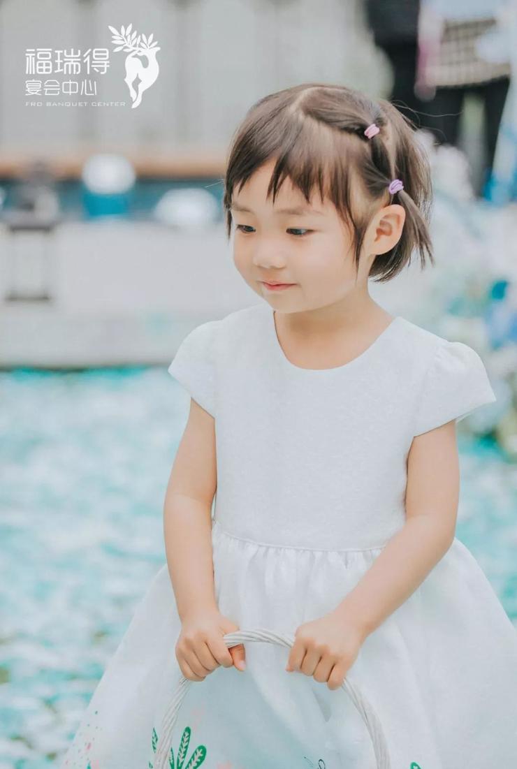 婚宴新郎新娘座位如何安排,婚宴安排到主桌怎么说