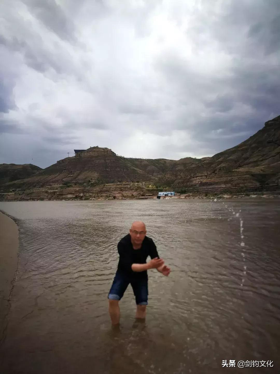 周末散文五人行｜到永和看黄河