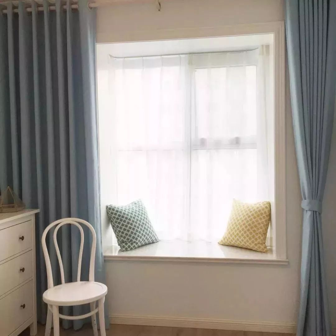 小窗户飘窗图片,飘窗窗台板详图