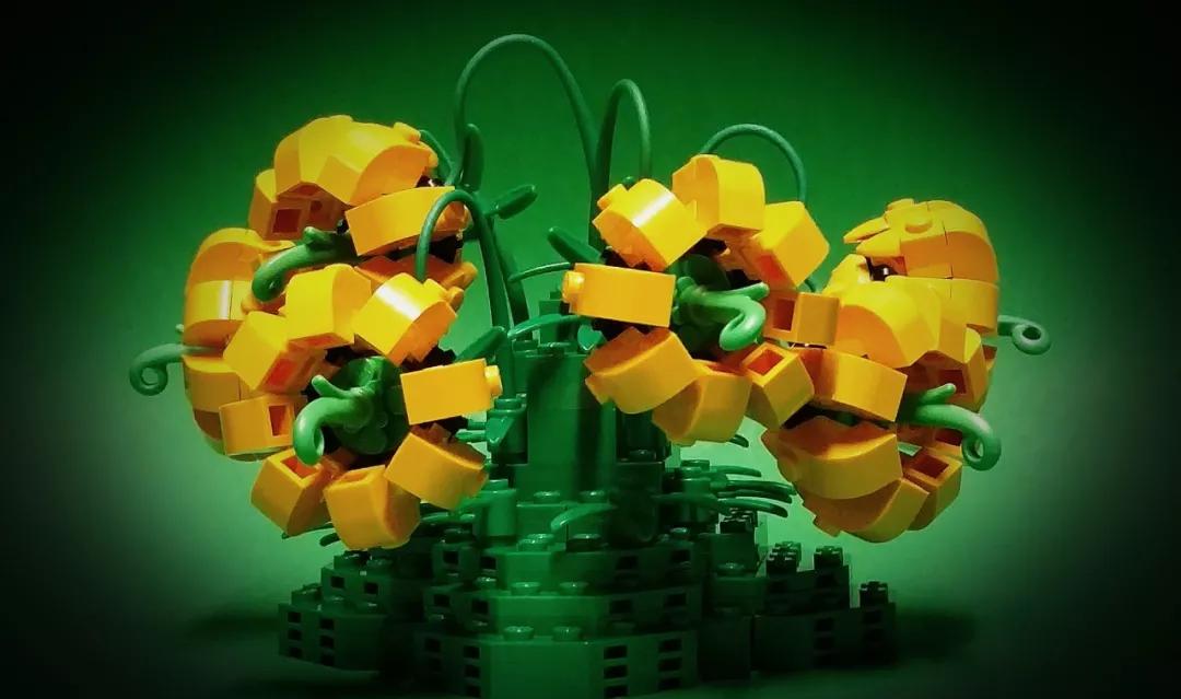 LEGO乐高MOC作品欣赏：第一滴血及其他，春天就该来点绿？