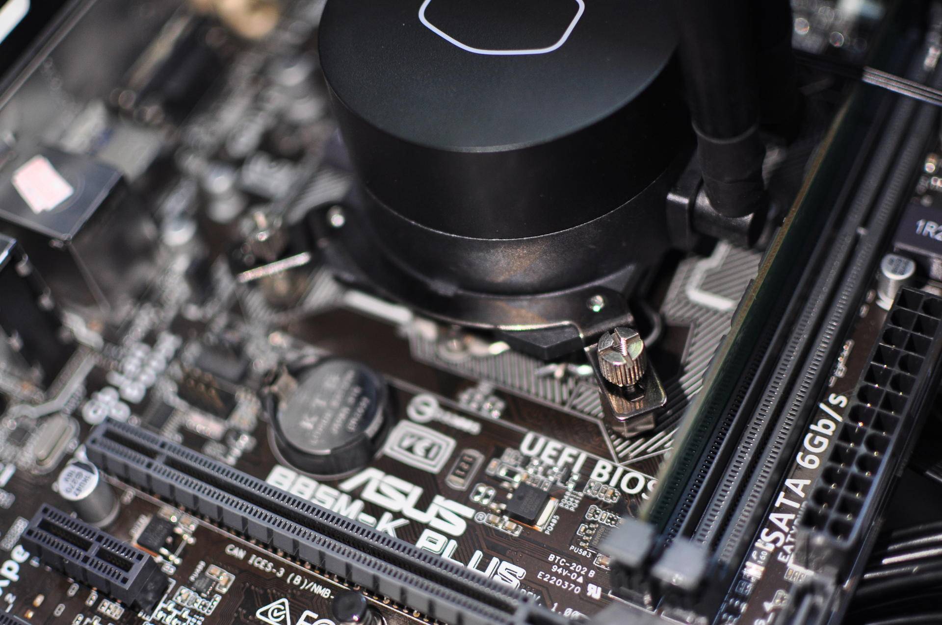 全靠图纸和客服加度娘，小白也能装电脑