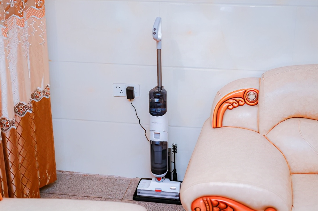 石头u10和追觅h11洗地机,石头u10洗地机和戴森b8有可比性