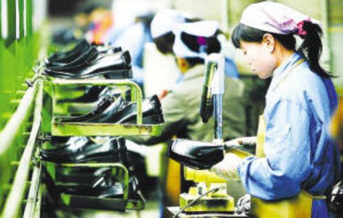 做鞋的生产线,怎么找工厂代工鞋子
