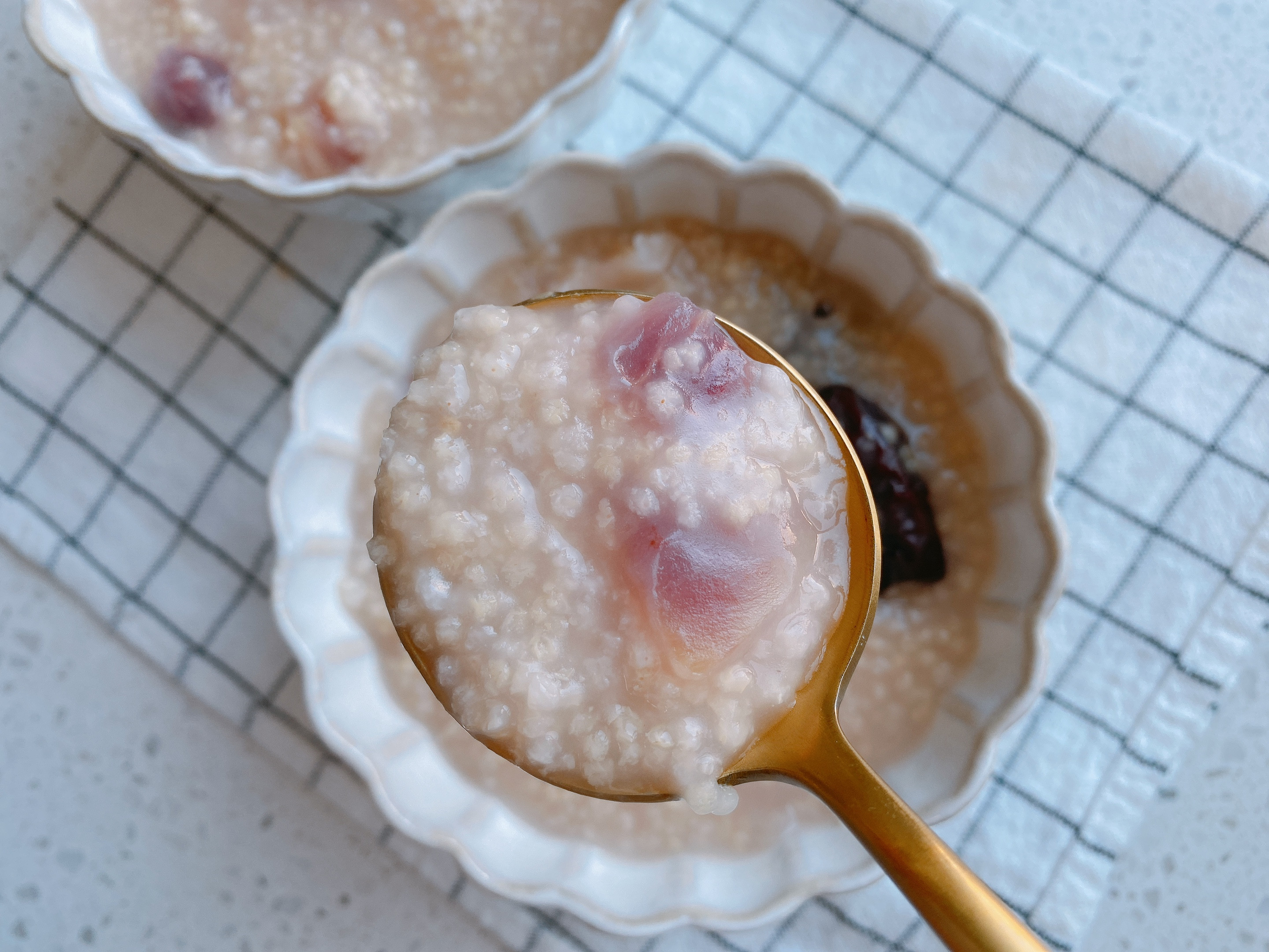 冬天多喝什么粥比较好,冬天喝这4种粥养胃还瘦身