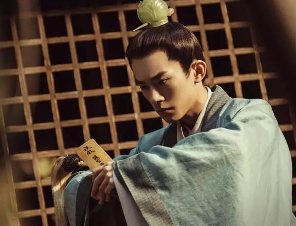 “喏”就是唯诺的由来？长安十二时辰流行的交叉礼，档次火爆升级