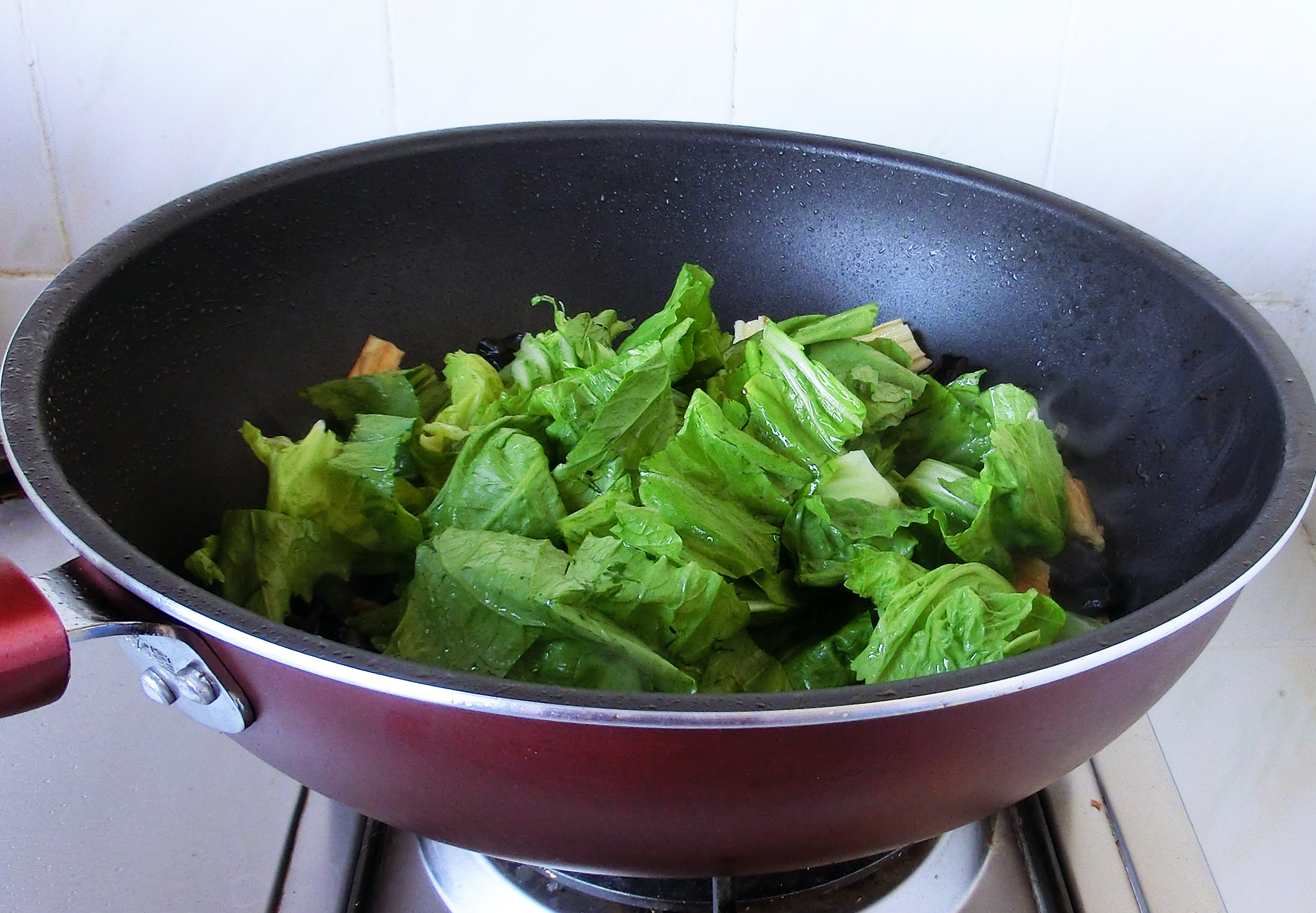 今天除夕，老话说：饮食自倍，脾胃乃伤，多吃“4个1”，保肝护胃