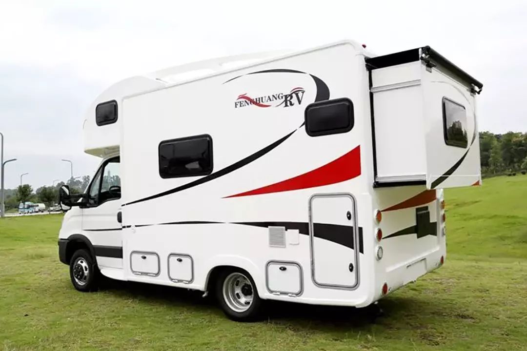 新款依维柯欧胜ad02后拓展房车,手动挡依维柯欧胜拓展房车大全
