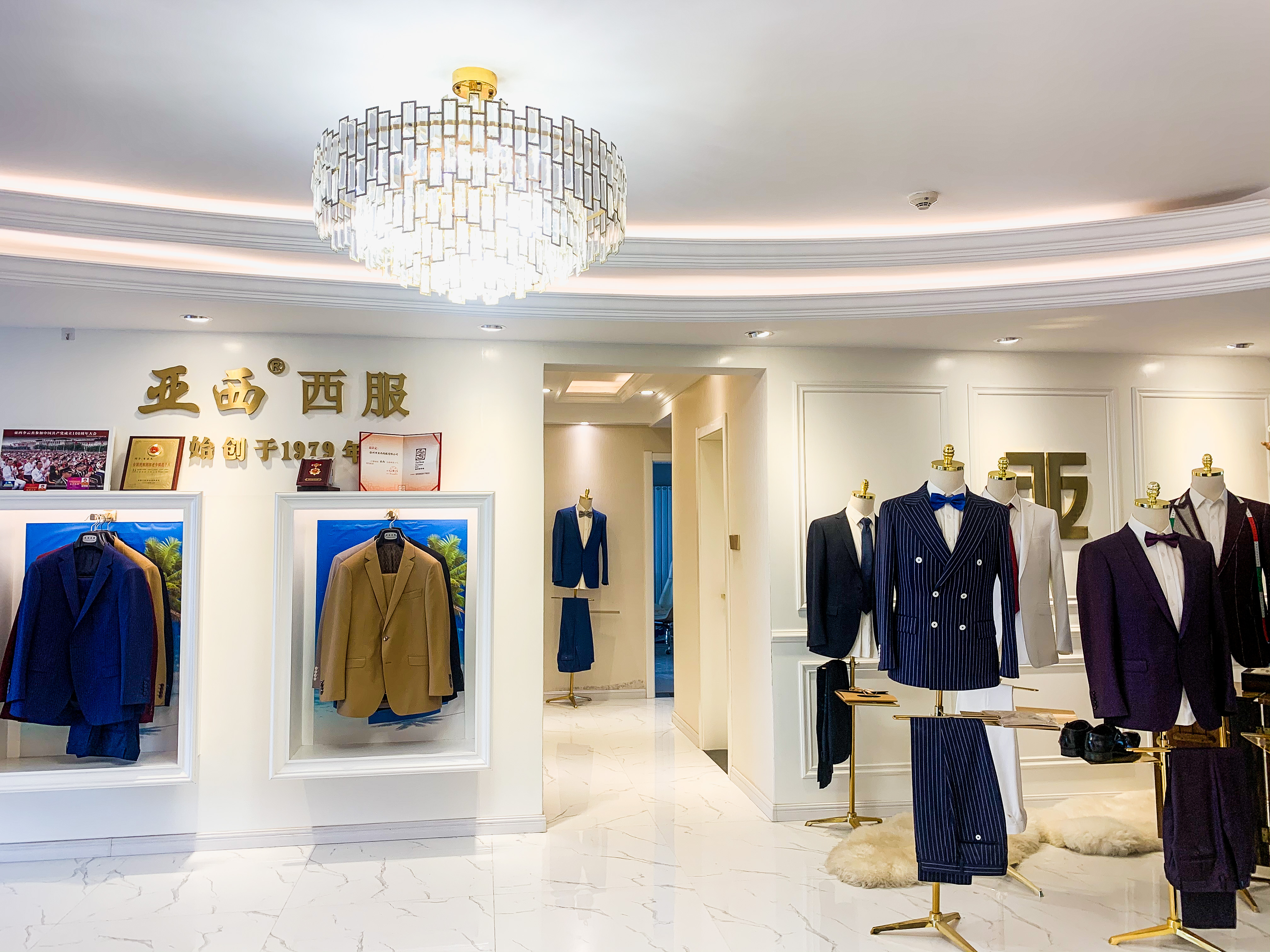 定制西装的面料怎么选,定制西装面料选择