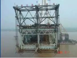 钢桁梁拼装工艺及技术标准,连续钢桁梁架设方法