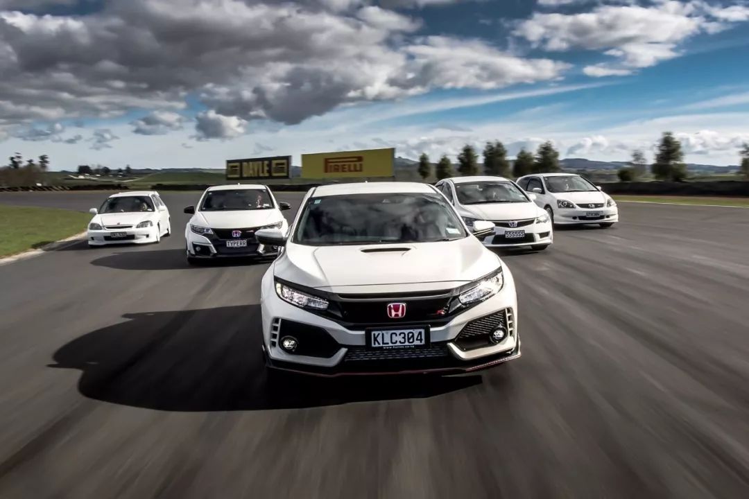 本田思域最畅销的一款,售价12万的本田思域