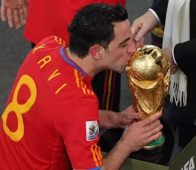 足坛迎来了一个新的时代,夏天来了一切都烟消云散