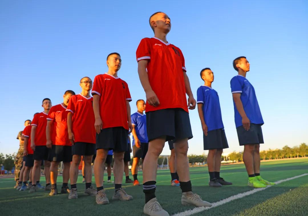 巅峰对决足球比赛,巅峰对决球赛