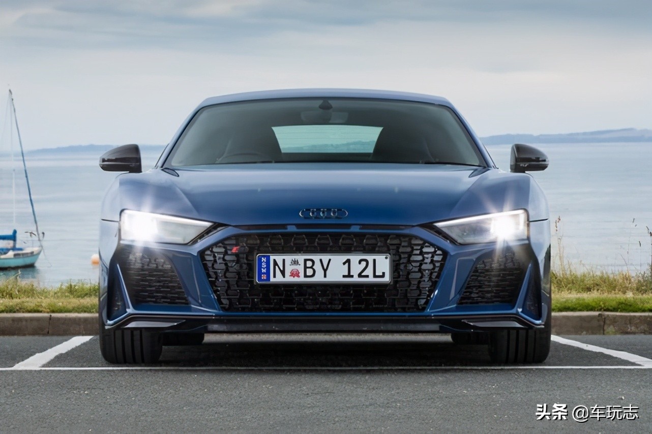 奥迪R8V10Coupeperformance版,新款奥迪r8v10performance版本