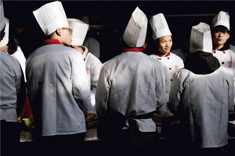 蓝翔毕业有前途吗,蓝翔毕业生现状