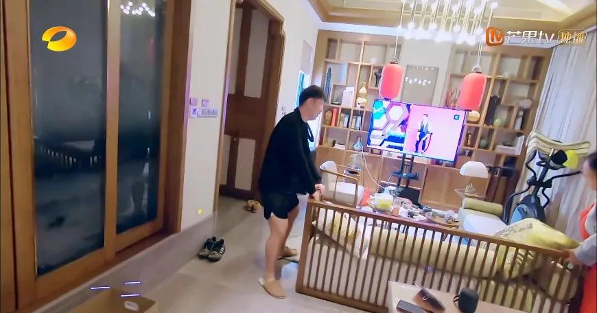 omg李佳琦原版素材,omg李佳琦香水