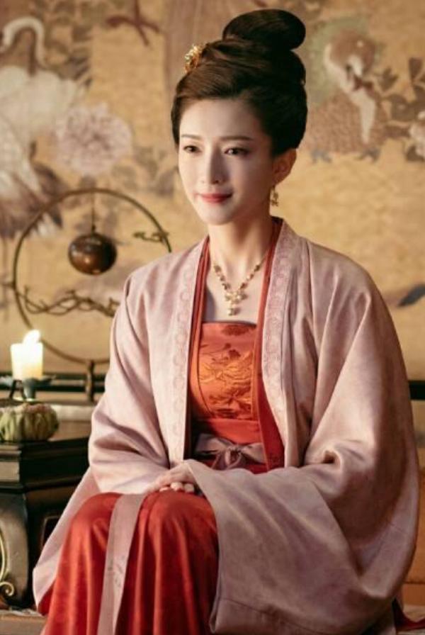 如何做一个精致又优雅的女人,李筱懿教你做优雅的女人