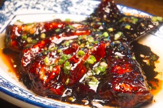 圈粉无锡人的20家本帮菜馆，只只硬菜，全是老底子