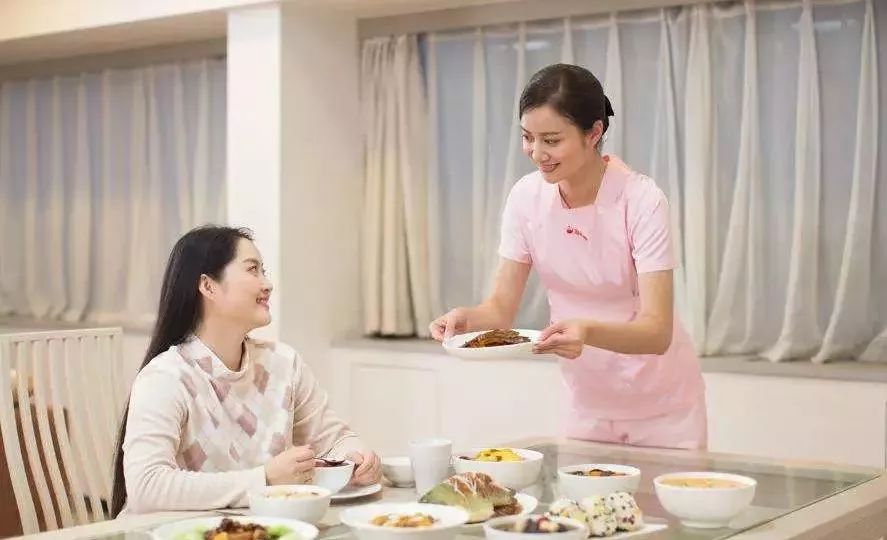 产妇月子餐可以吃葱姜蒜吗,产妇月子期间可以食姜醋吗