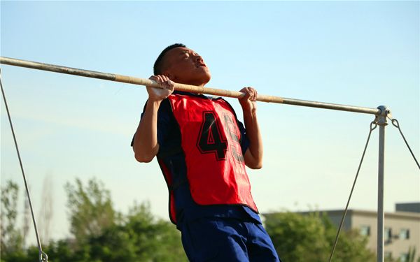 新疆森林消防新训队员,乌鲁木齐森林消防新训大队教导员