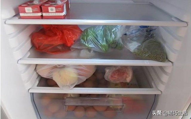 冰箱清洁有妙招轻松搞定冰箱污渍,冰箱怎么清洗污垢小窍门