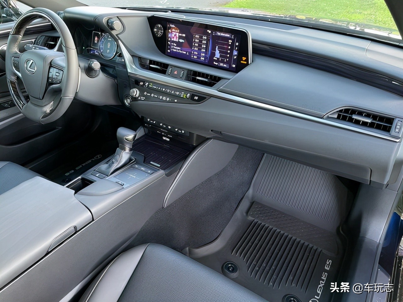 38号评测雷克萨斯es200,2023款雷克萨斯es250性能测试