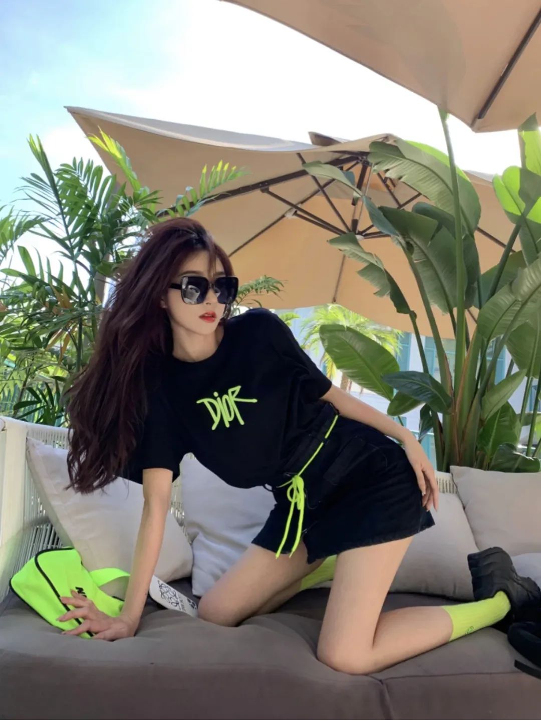 女生都是用美颜相机拍照吗,女生用美颜拍照好看吗