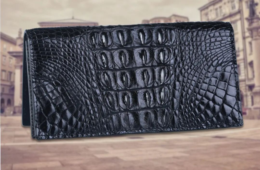 自己怎么区分鳄鱼皮的真假,鳄鱼皮终极扫盲