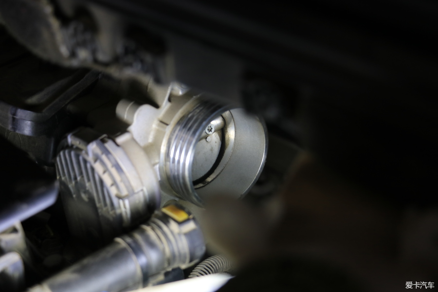 汽车5万km左右需要更换哪些零件,30万公里的车应该换哪些零部件