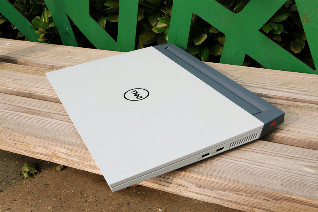 戴尔游匣g15哪款支持独显,戴尔游匣g15开启独显直连吃鸡评测