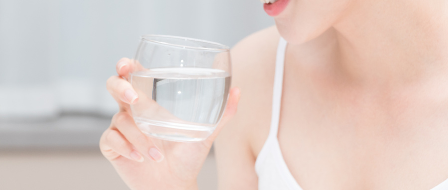 女生在酒店用浴缸好不好,去澡堂子洗澡长了一个痘痘