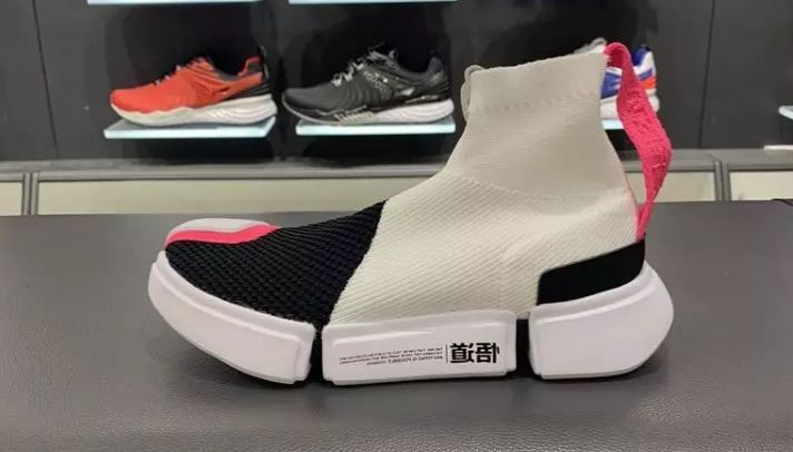 巴黎世家鞋子国潮,巴黎世家老爹鞋国潮