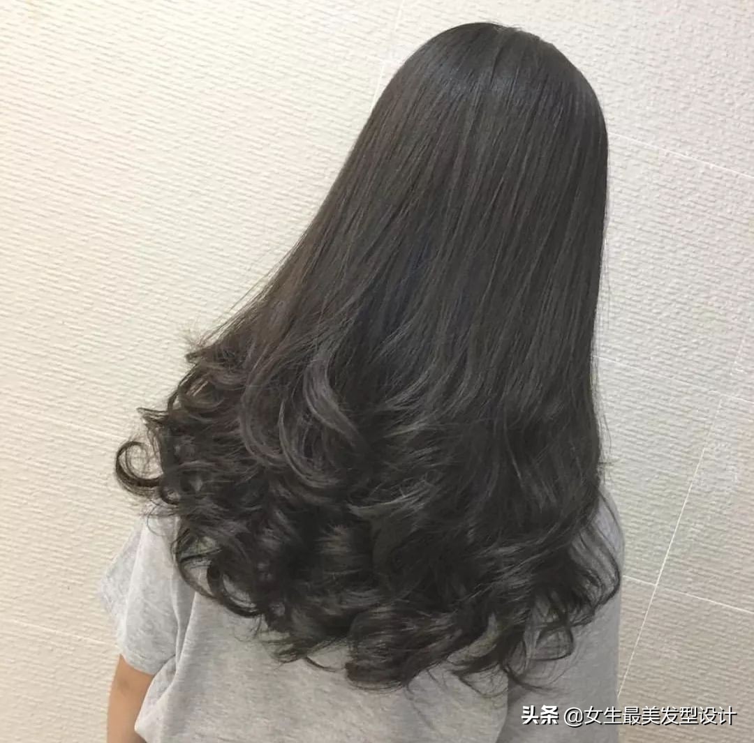 烫发中长内扣怎么打理,烫发女生推荐中长好打理