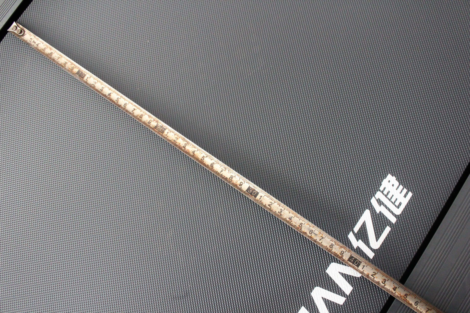 每逢佳节胖三斤？华为智选亿健精灵S7跑步机，宅家健身好选择