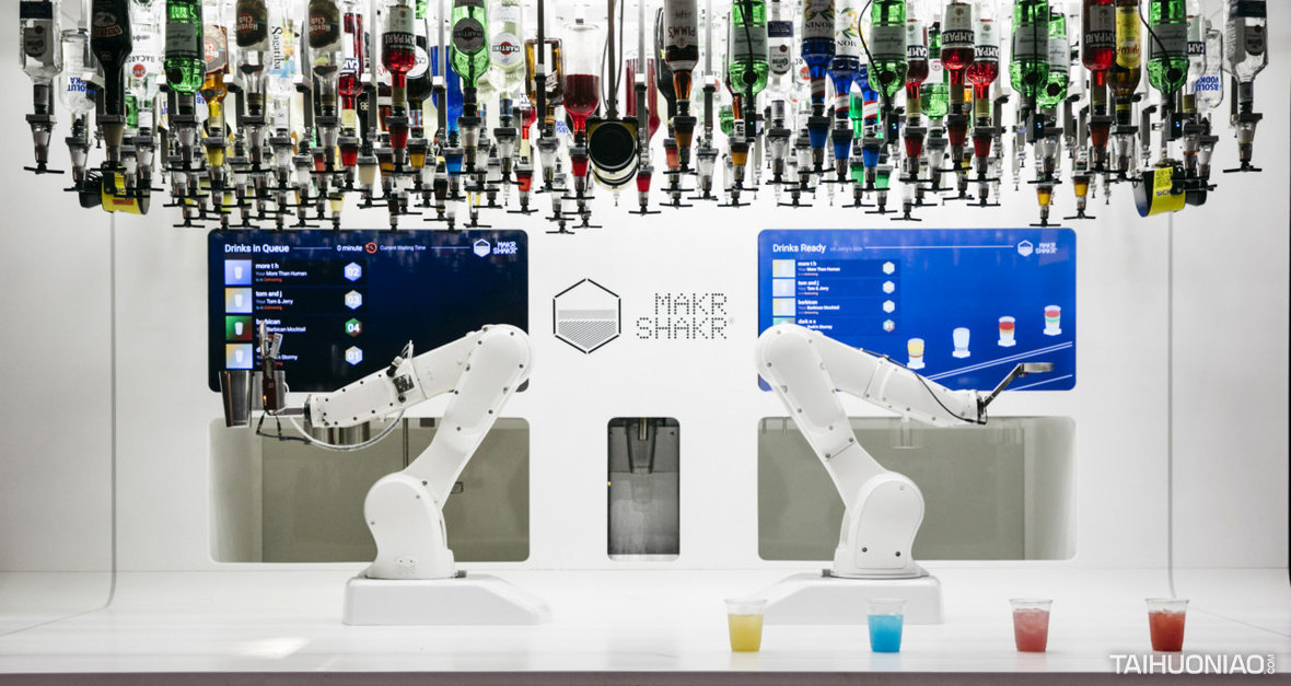 花式调酒师这个行业发展趋势,调酒师会被人工智能所取代吗