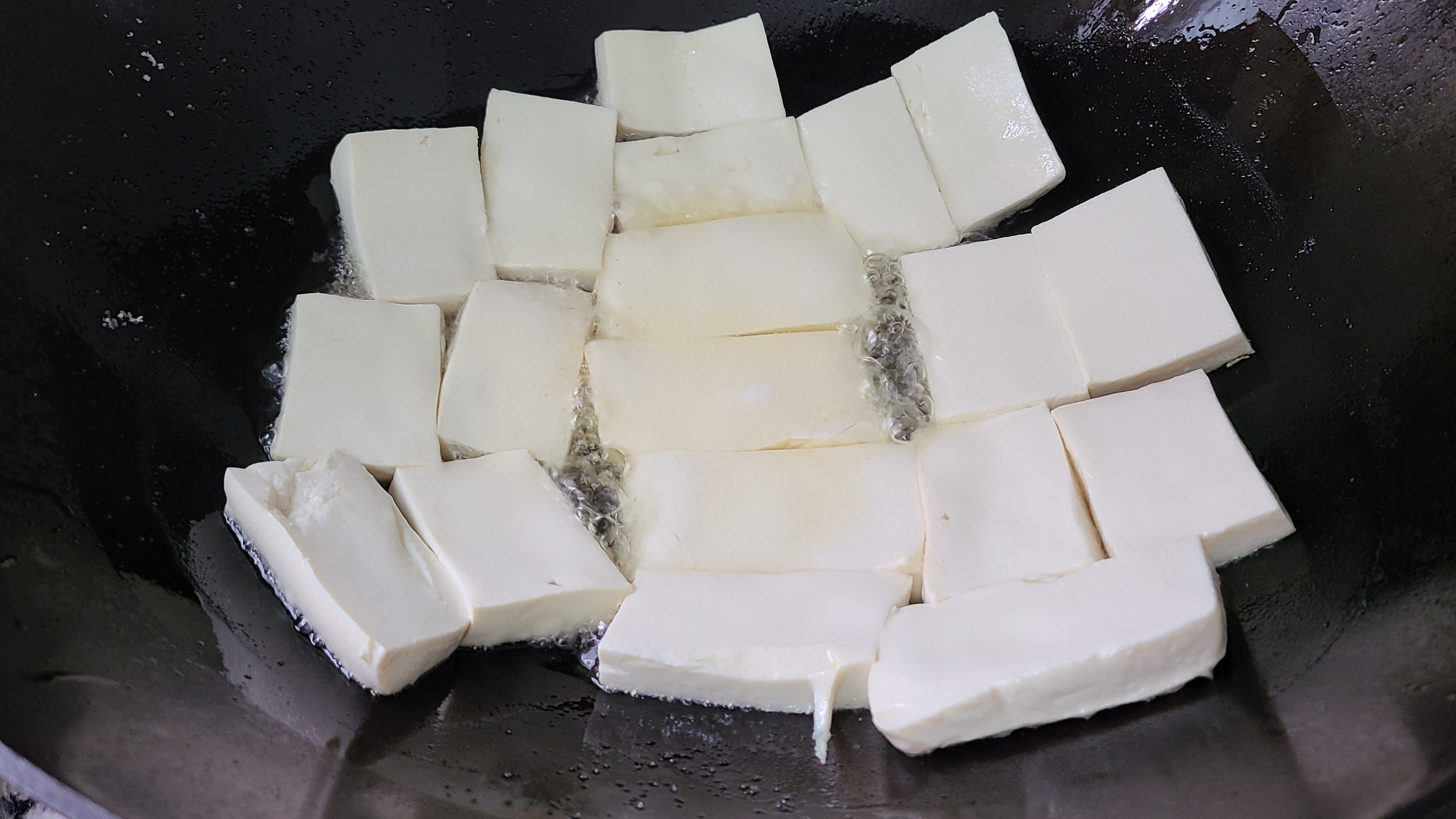 白菜豆腐煲好吃下饭天天吃都不腻,好吃的白菜豆腐煲快来学一下吧