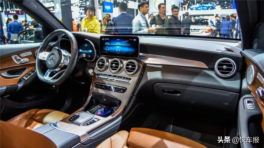 最新深度测评全新奔驰glc,新款奔驰glc深度测评