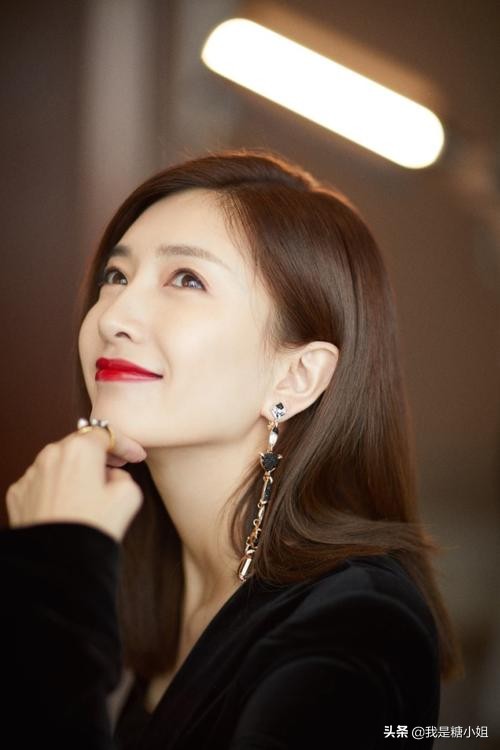 肤色黑就不能美？我就是人见人爱的黑珍珠