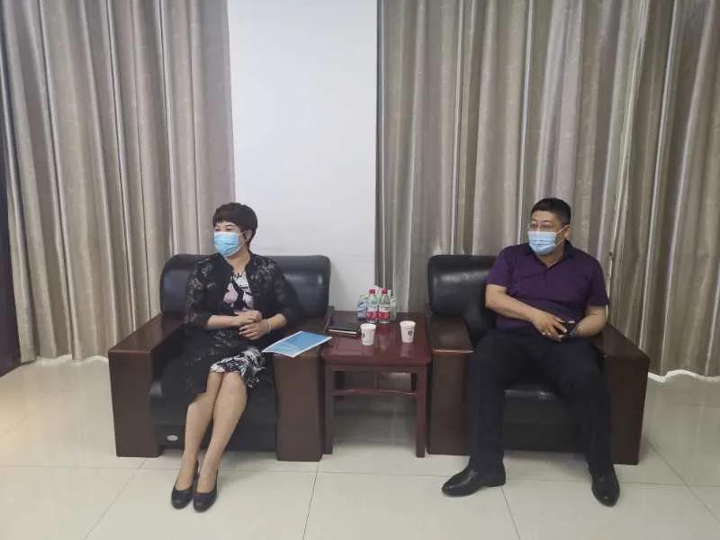 丛台区领导王立伟、刘长珍会见中国教学仪器设备有限公司副总经理望东、市场总监郑牧一行