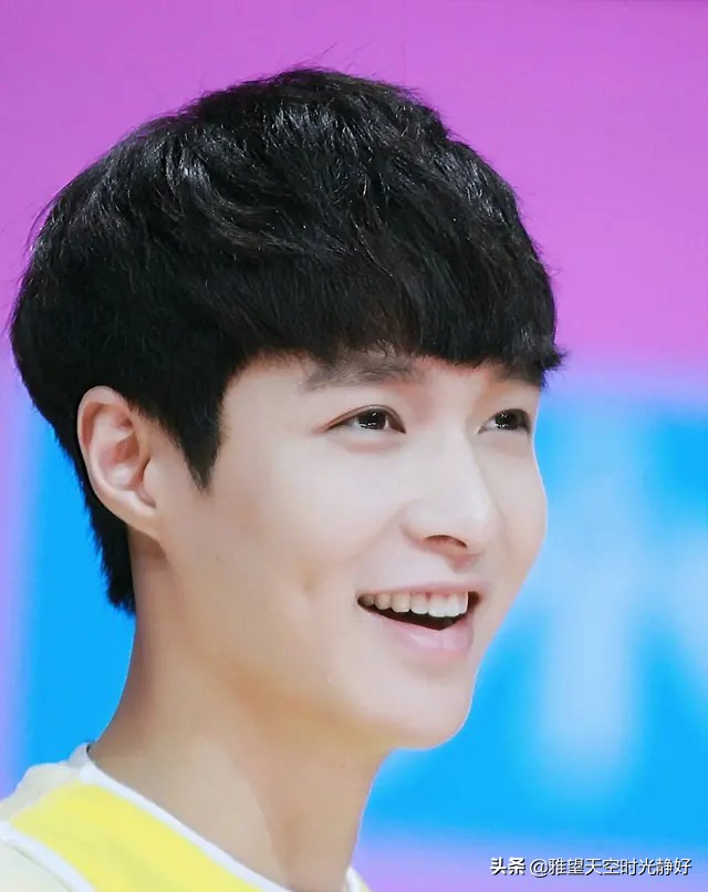 谁的笑容最治愈男明星,有没有治愈系笑容的男明星