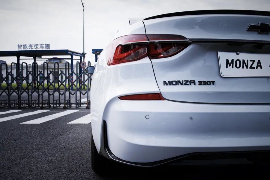 雪佛兰科鲁泽轻混实测,雪佛兰科鲁泽轻混版试驾