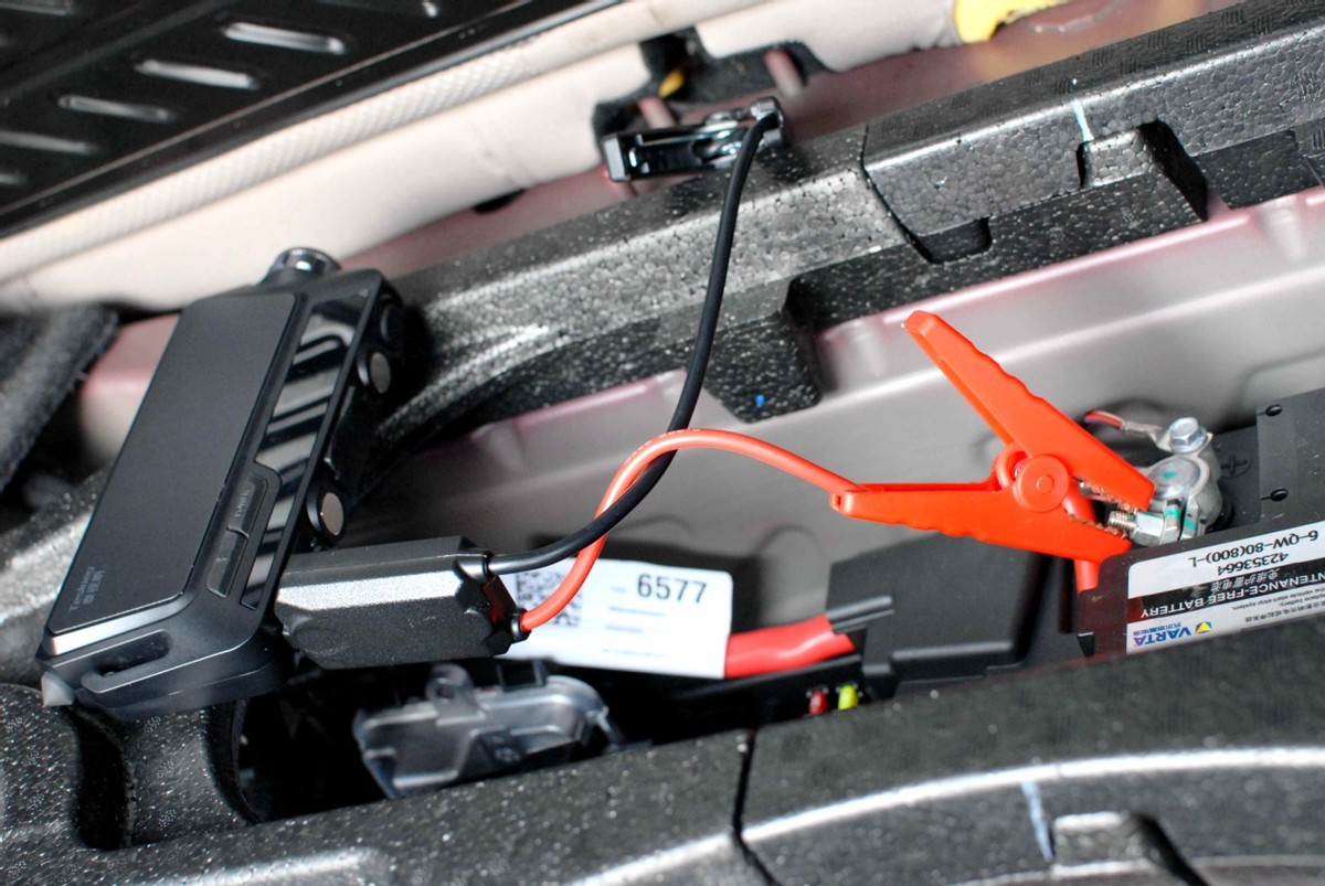 道路救援专用汽车应急启动电源,汽车自救应急启动电源有哪些品牌