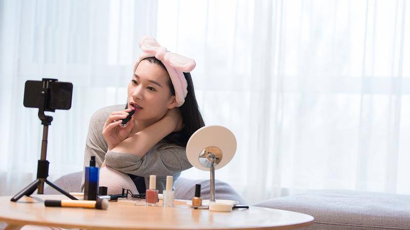 老罗抖音直播,老罗最新抖音视频