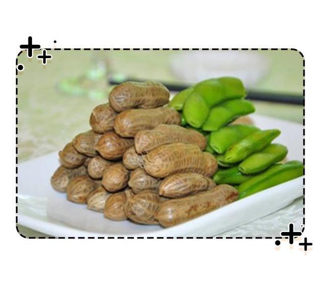 没有冰啤酒的夏日夜晚，再好吃的宵夜也会黯然失色（菲李漫画）